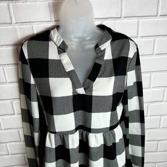 SHEIN Black and White Plaid Long Sleeve Top/size s - Picture 4 of 8